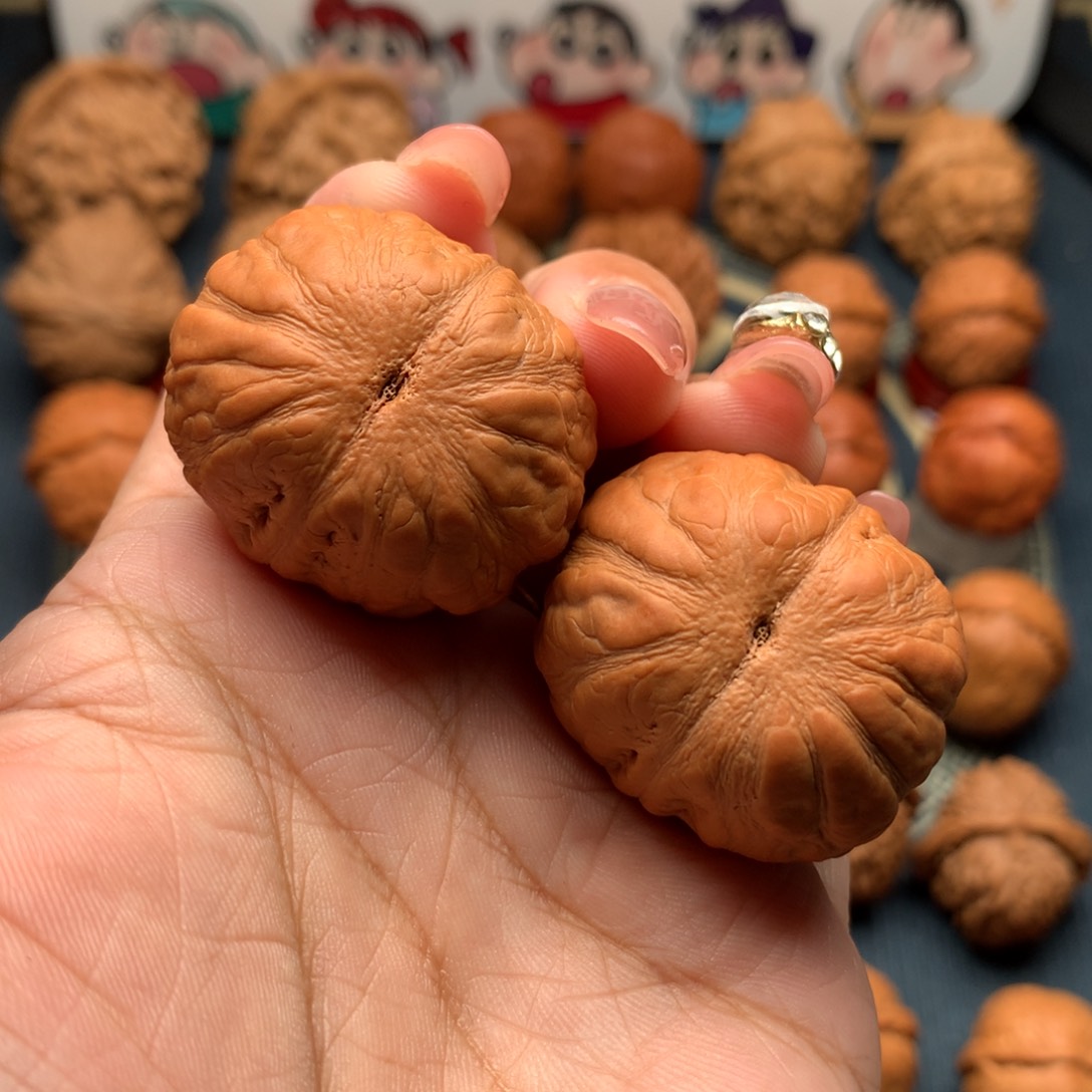 文玩核桃把件小*麟核桃