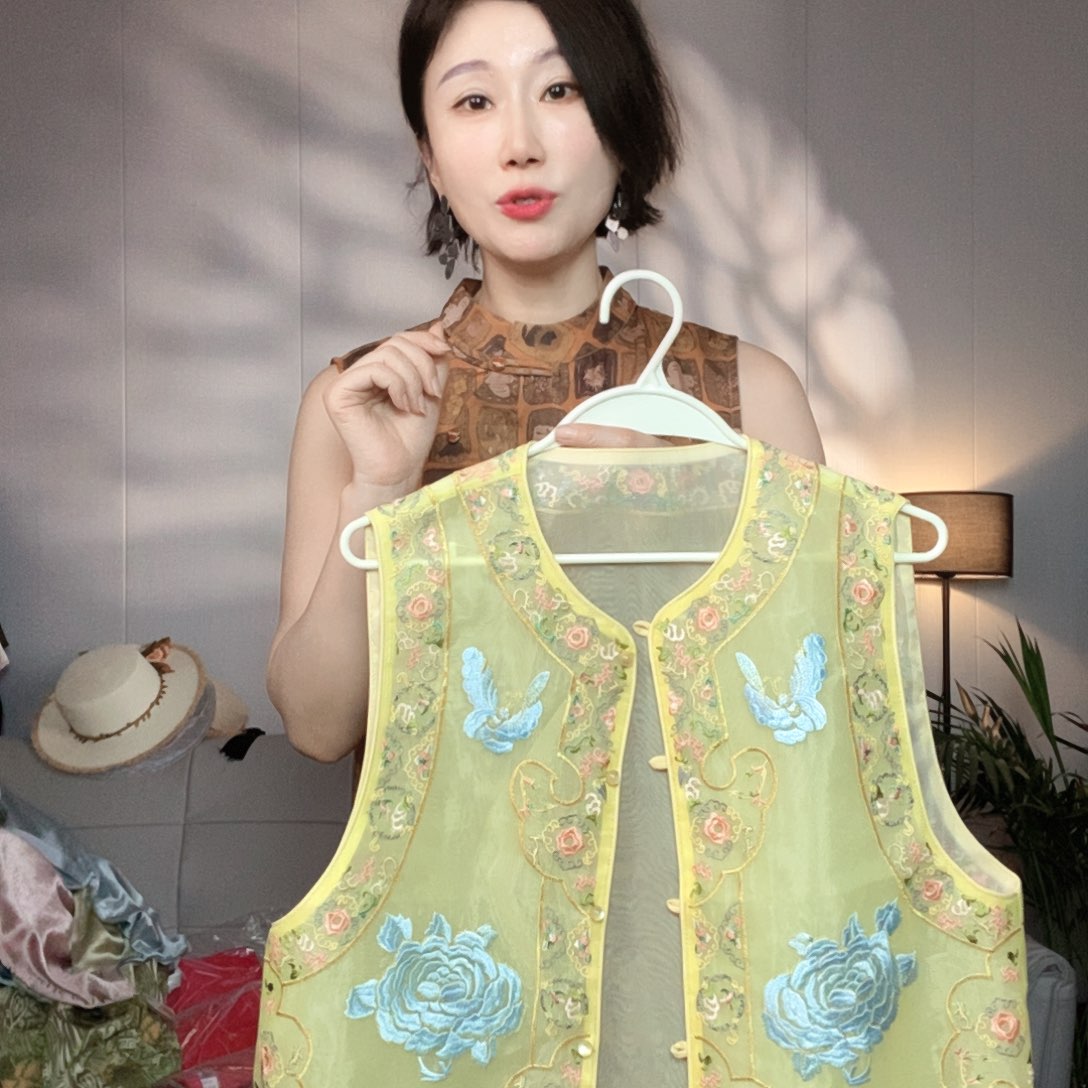 国风黄色马甲xl码