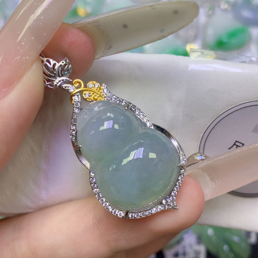 翡翠未镶嵌颈饰缅甸天然翡翠