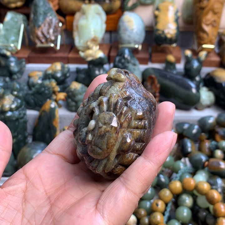岫岩河磨玉（透闪石质玉）手把件未镶嵌