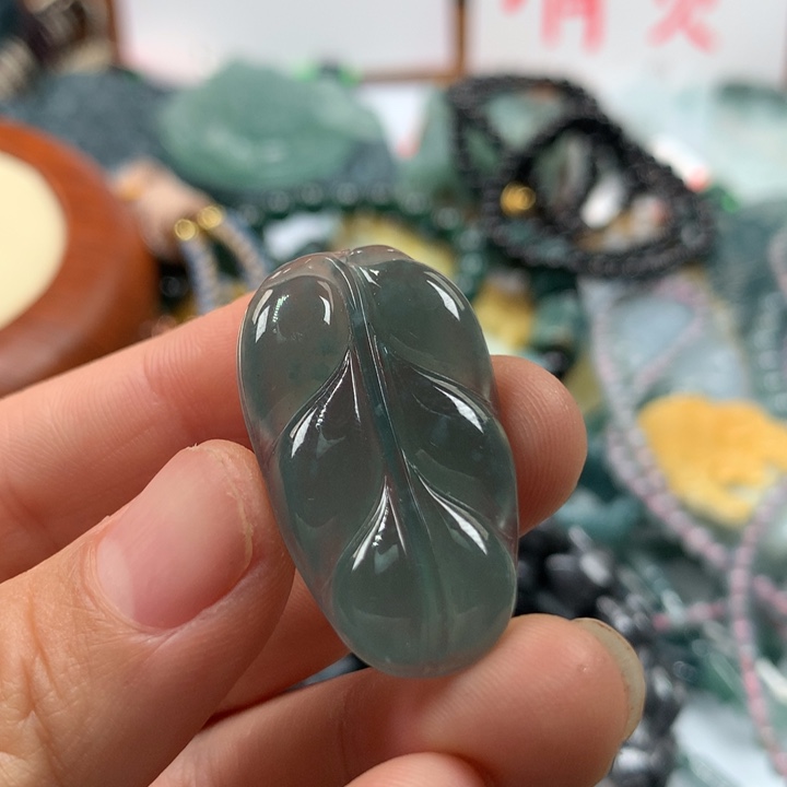 翡翠颈饰未镶嵌保真天然A货翡翠