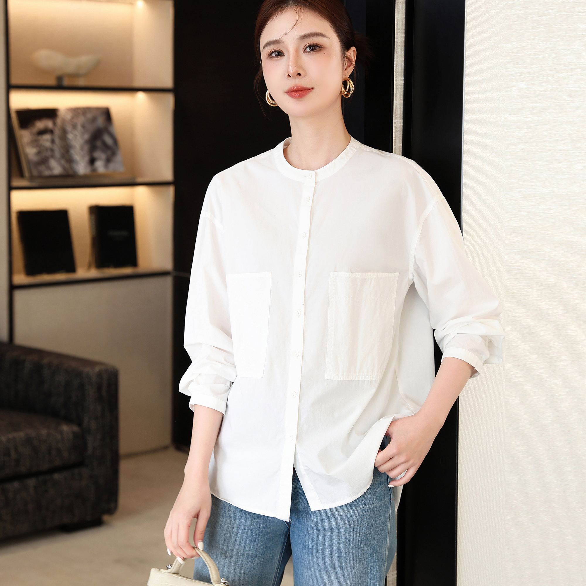 简约休闲白衬衫宽松纯棉纯色通勤衬衣设计感圆领长袖新款百搭上衣