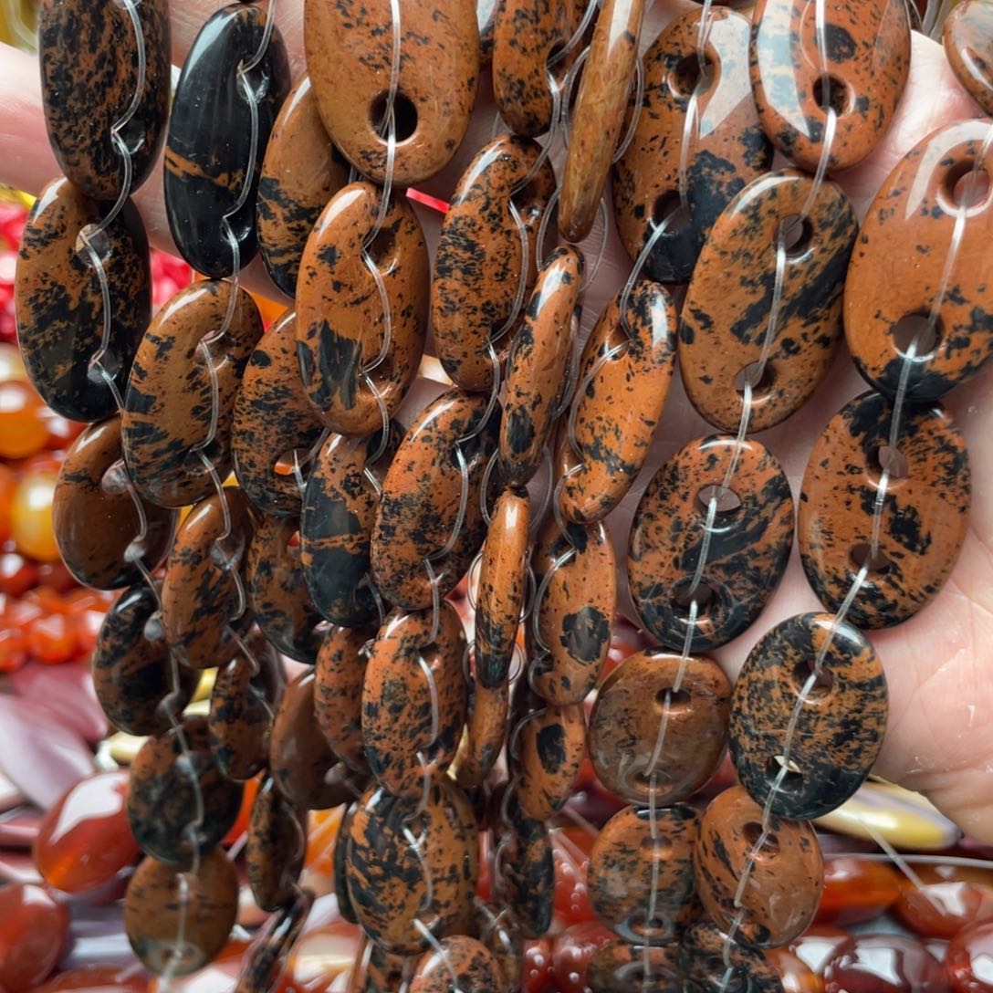 未镶嵌玛瑙/玉髓珠宝奇石金天鹅猪鼻孔1条卡19*30