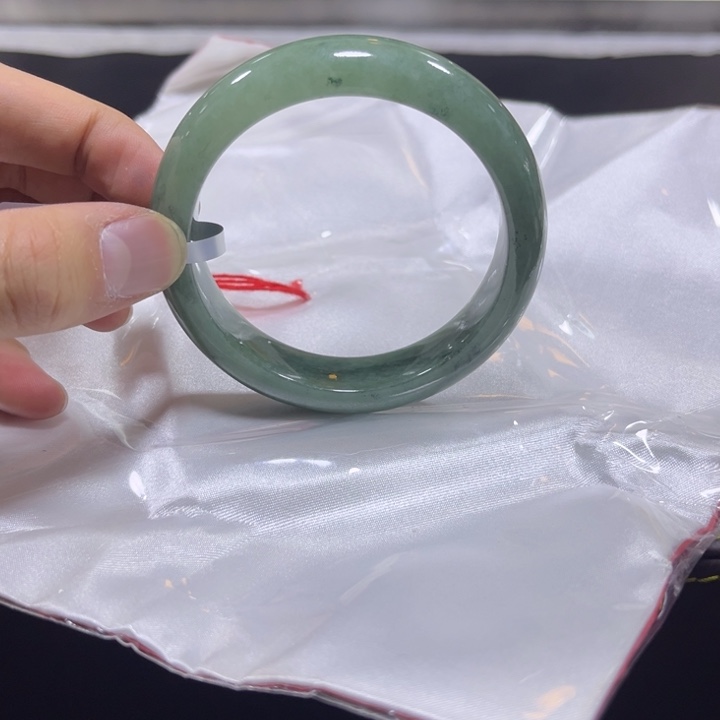 翡翠手镯未镶嵌天然A货翡翠缅料手镯多样性发货团购发一件