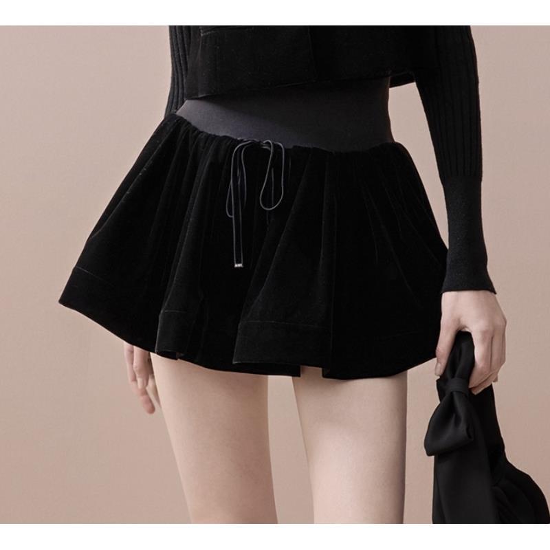 清2025秋季小个子甜妹高腰显瘦丝绒蓬蓬伞裙