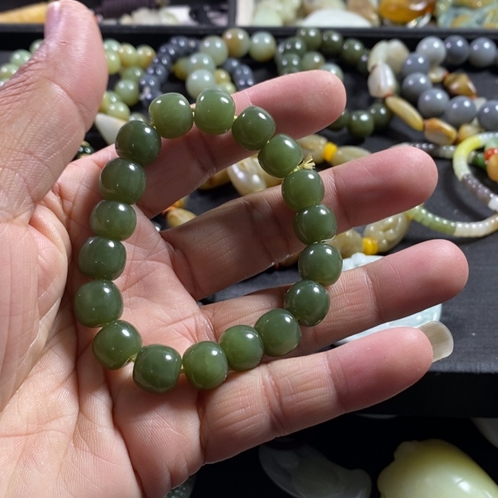 和田玉（糖玉）未镶嵌手链