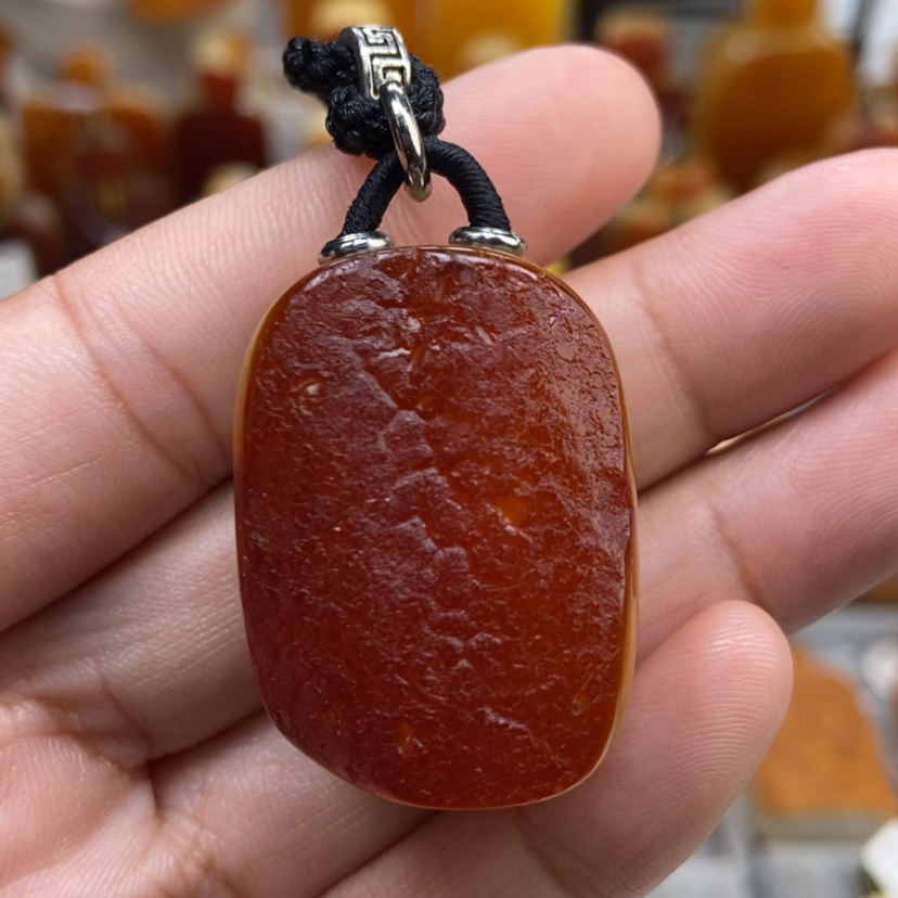 【闪购商品】琥珀颈饰未镶嵌