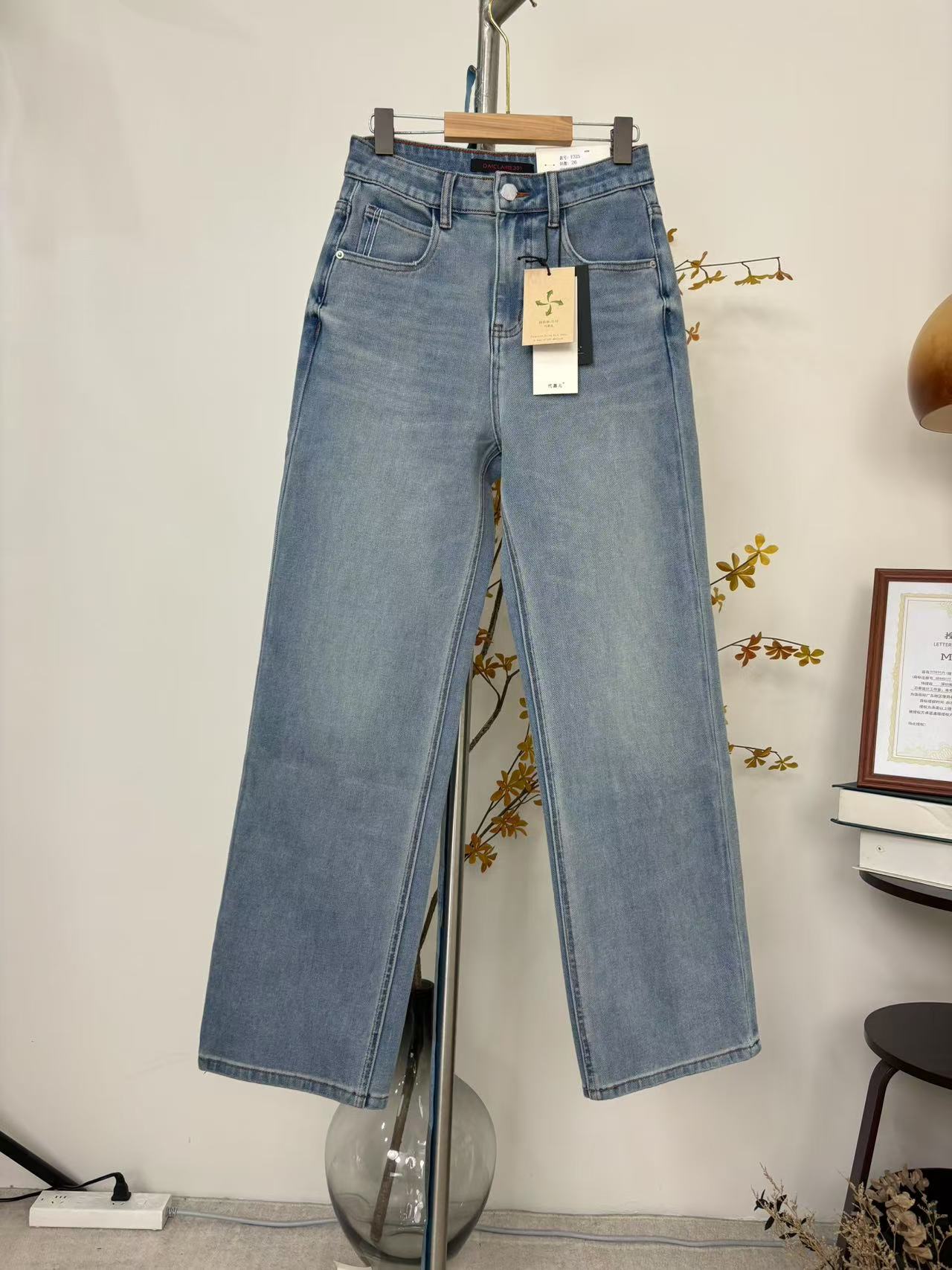 SU【25】代E3 愫ZL MWMA 黑标301系列四面弹卡标窄版直筒牛仔裤~