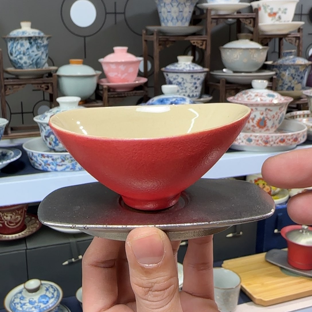 高温下的高温天气使人心情愉悦