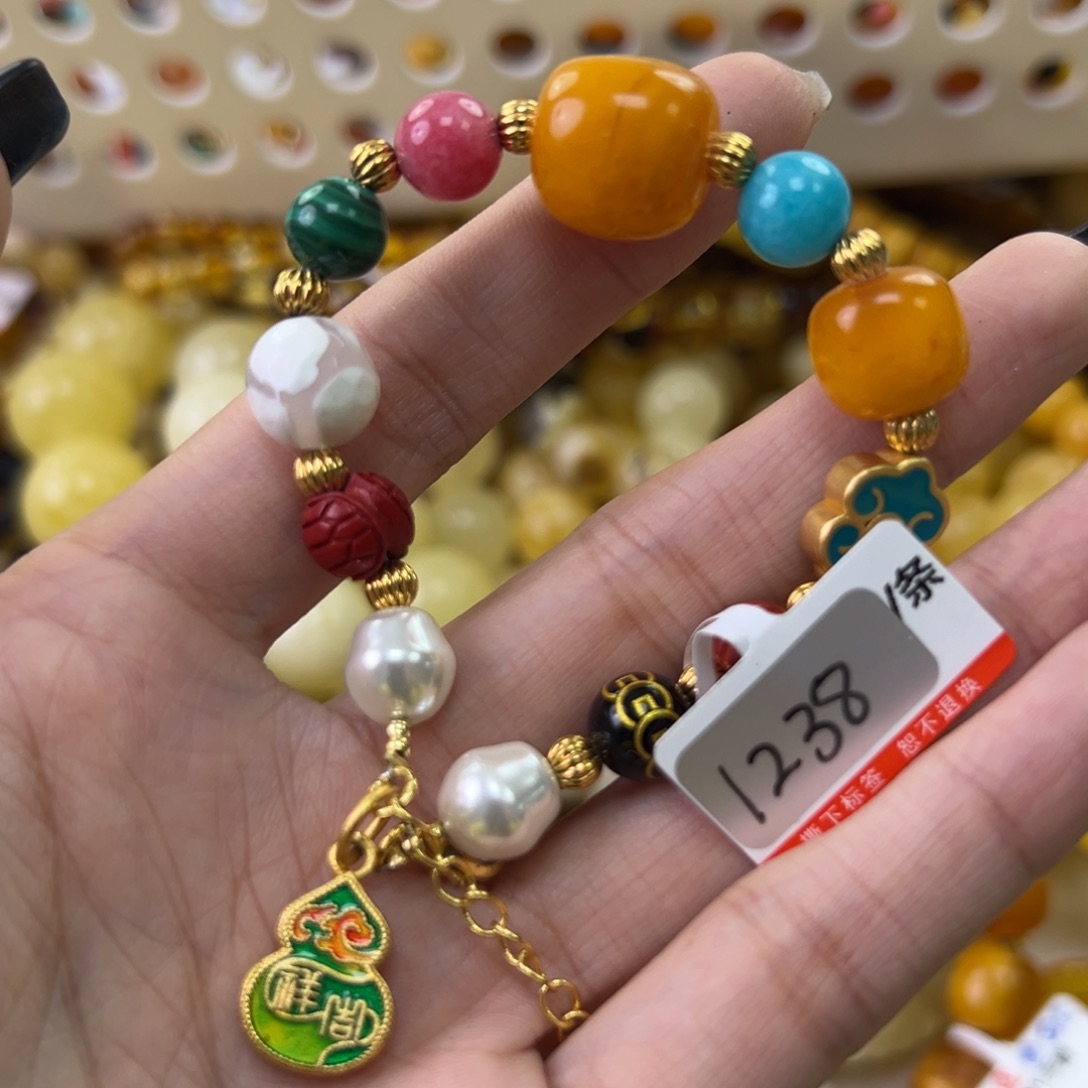 琥珀珠宝奇石未镶嵌