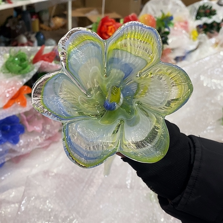 百合花高45厘米宽10厘米