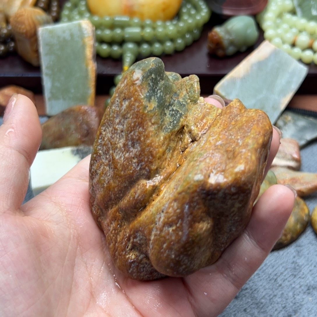 和田玉未镶嵌珠宝奇石