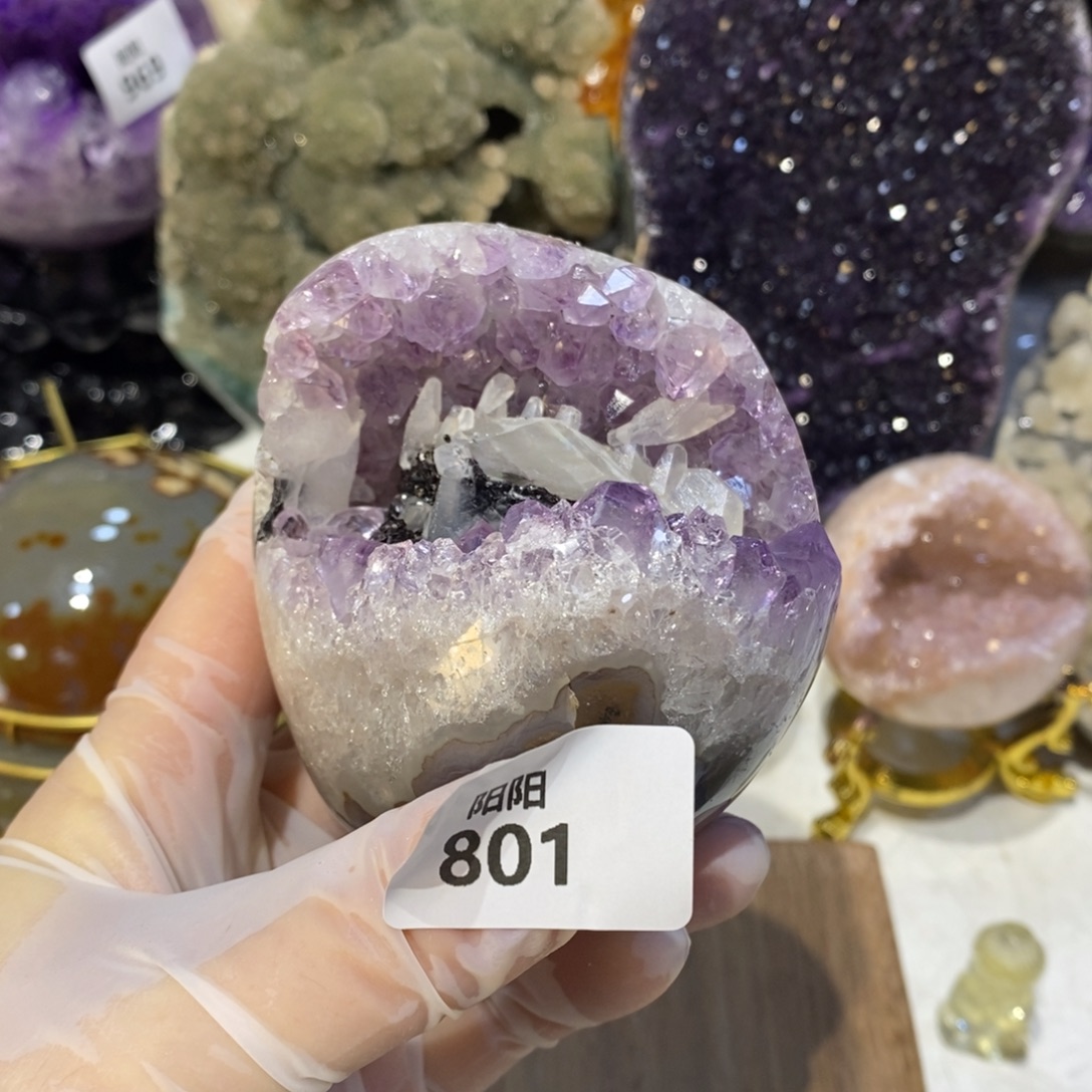 沙***拉水晶大型摆件（非配饰）未镶嵌