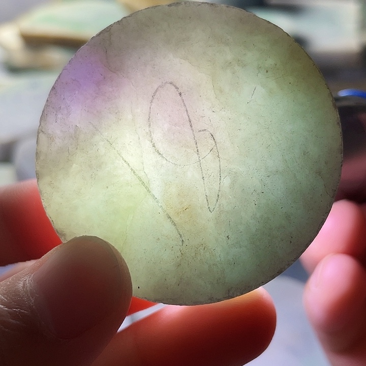 翡翠挂件未镶嵌毛料18