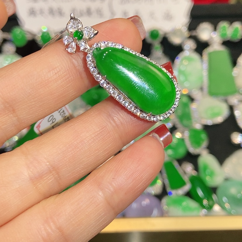 【闪购商品】颈饰未镶嵌翡翠天然翡翠