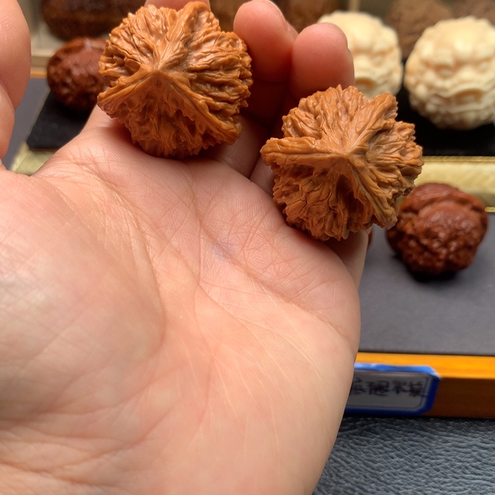 文玩核桃吊坠文山