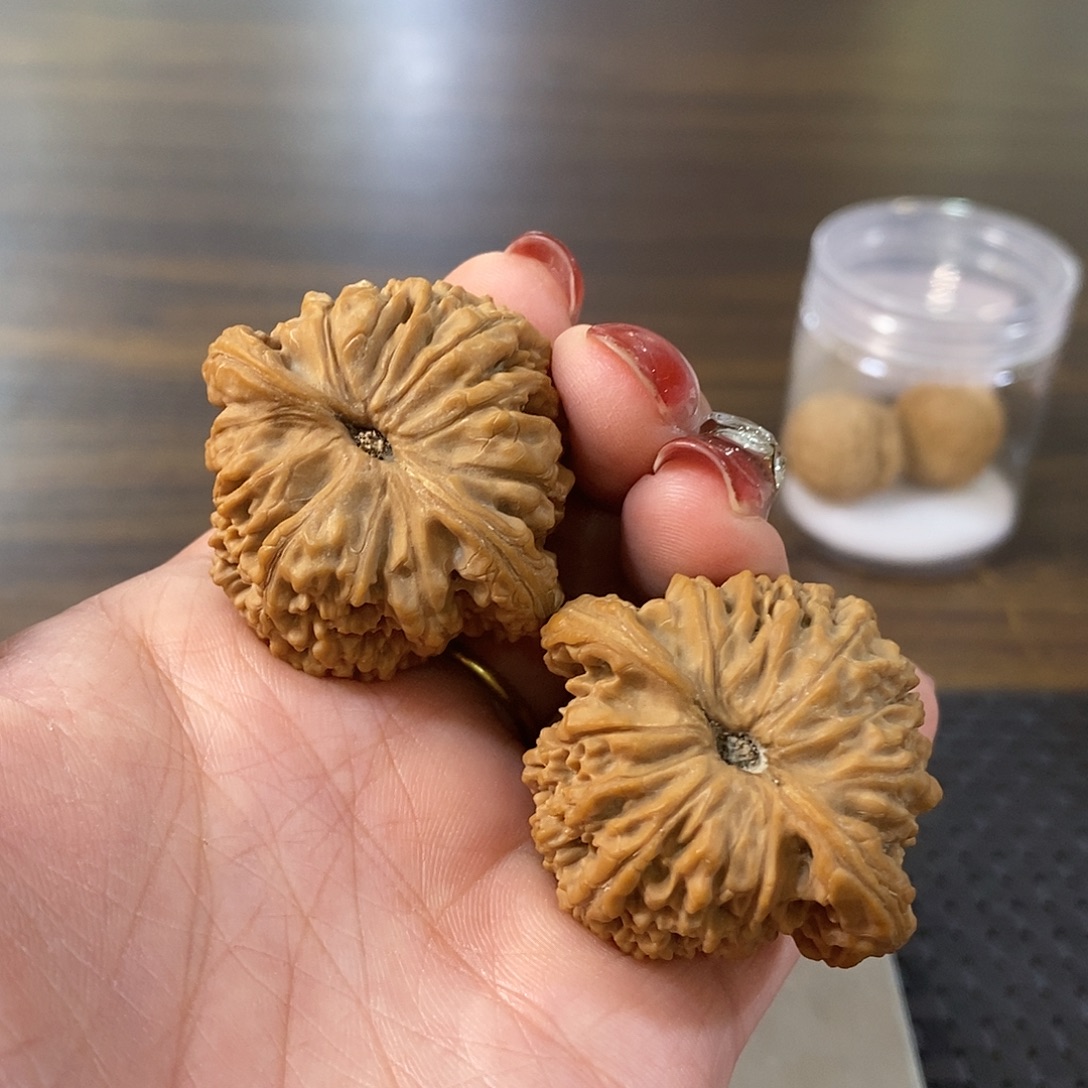 小***薯吊坠文玩核桃南疆42