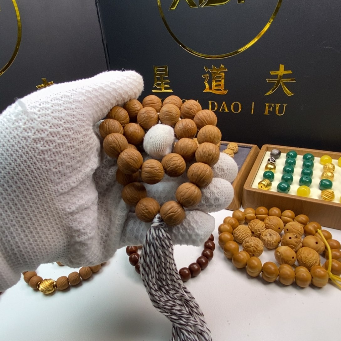 手串猴头核桃聚宝盆