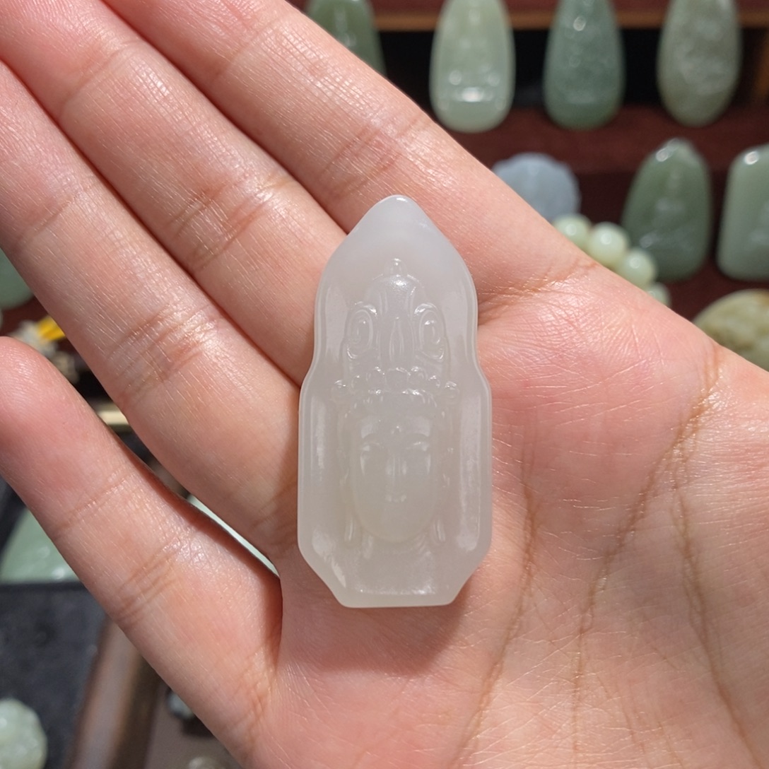 和田玉（糖玉）未镶嵌颈饰