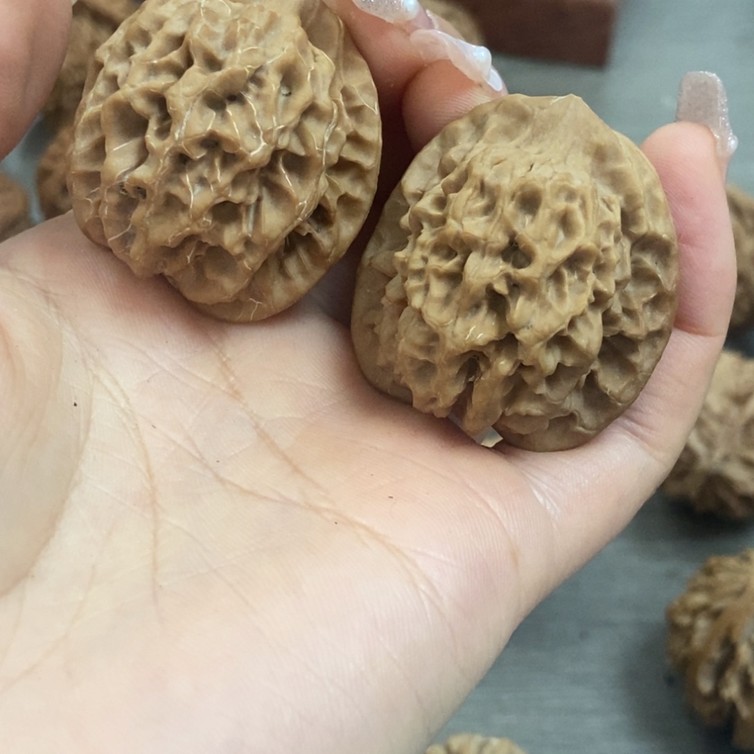 桃核吊坠黄**°秦岭秦闷33