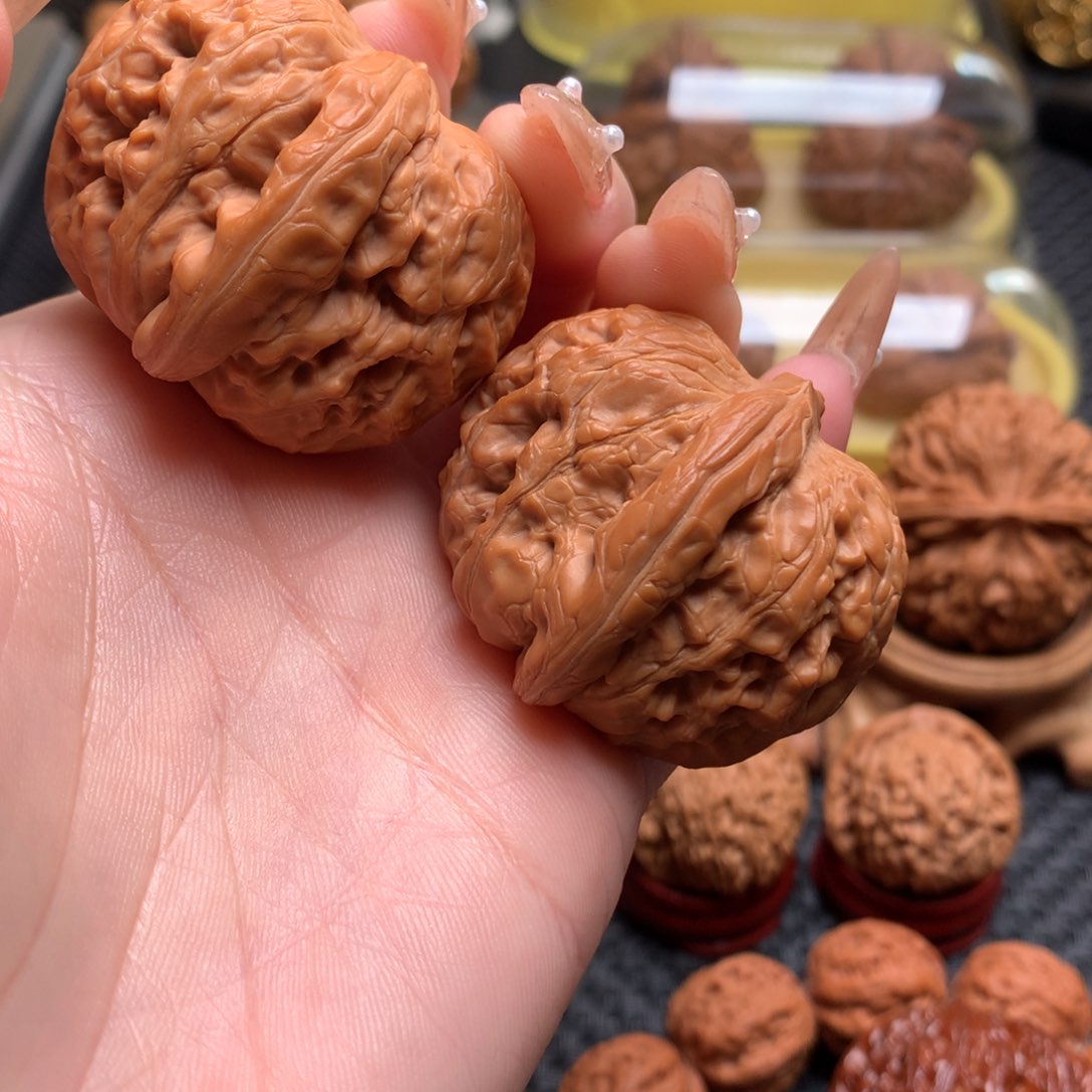 文玩核桃把件40全品元宝47克