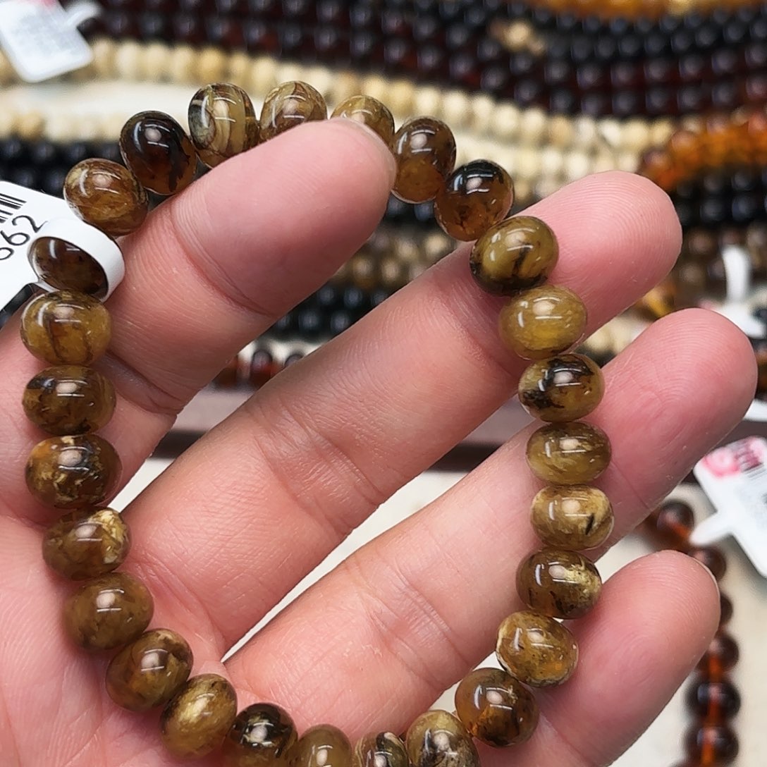 乐***心琥珀未镶嵌裸石九91362