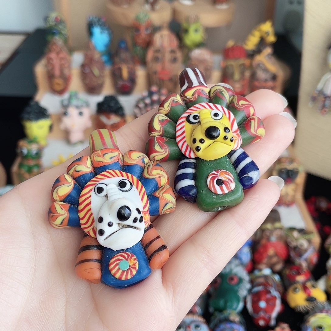 14腓尼基琉璃酋长狮子1只