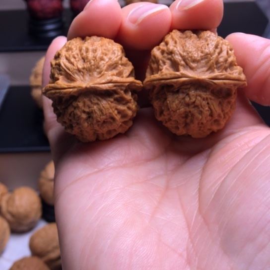 文玩核桃把件火焰纹绣球6