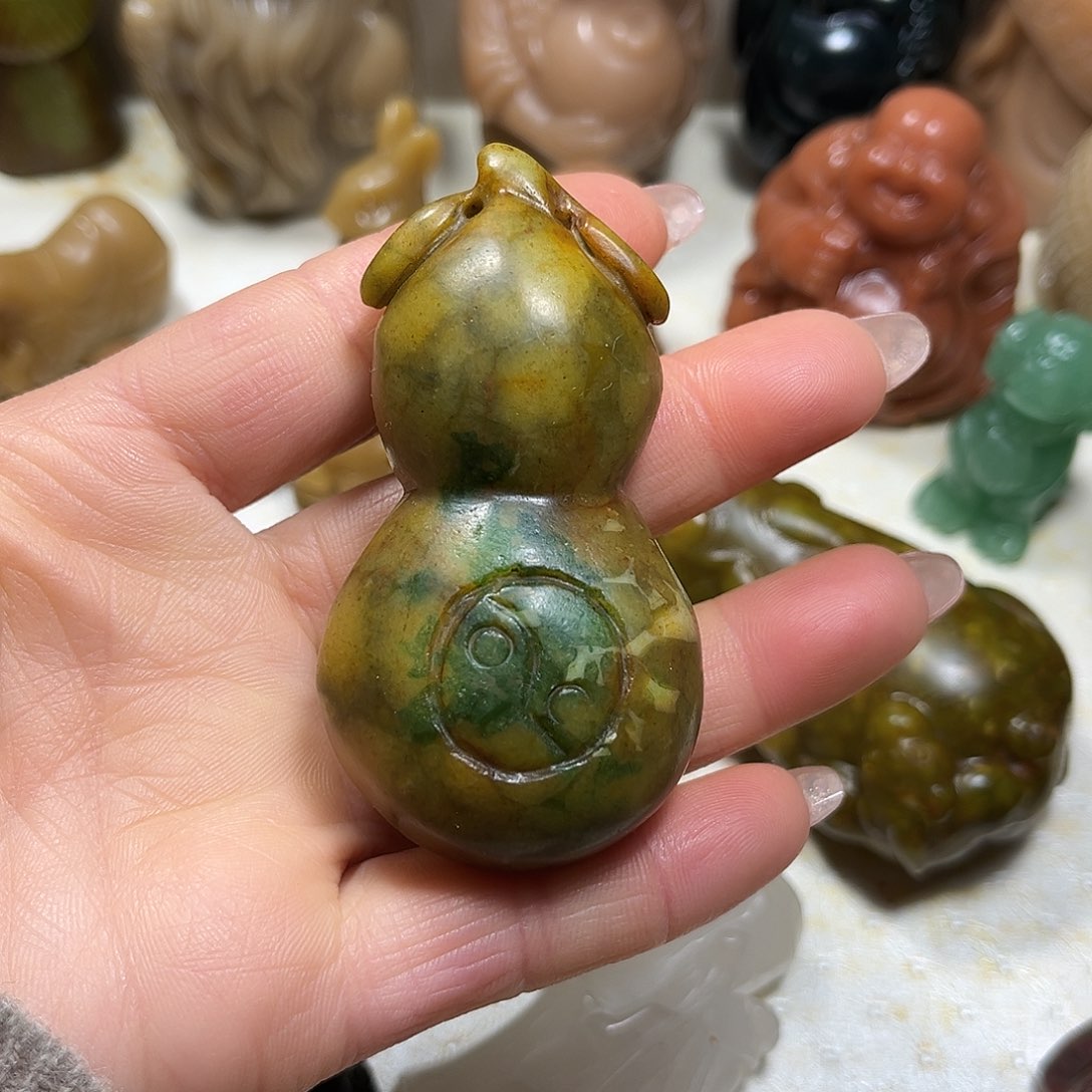 白玉菩提吊坠白玉菩提吊坠