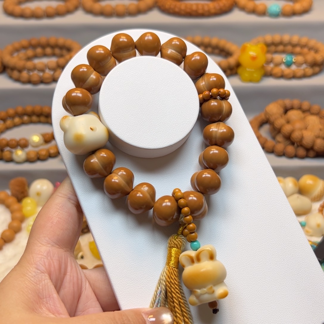 简***心猴头核桃手串16.5精品屁桃福利