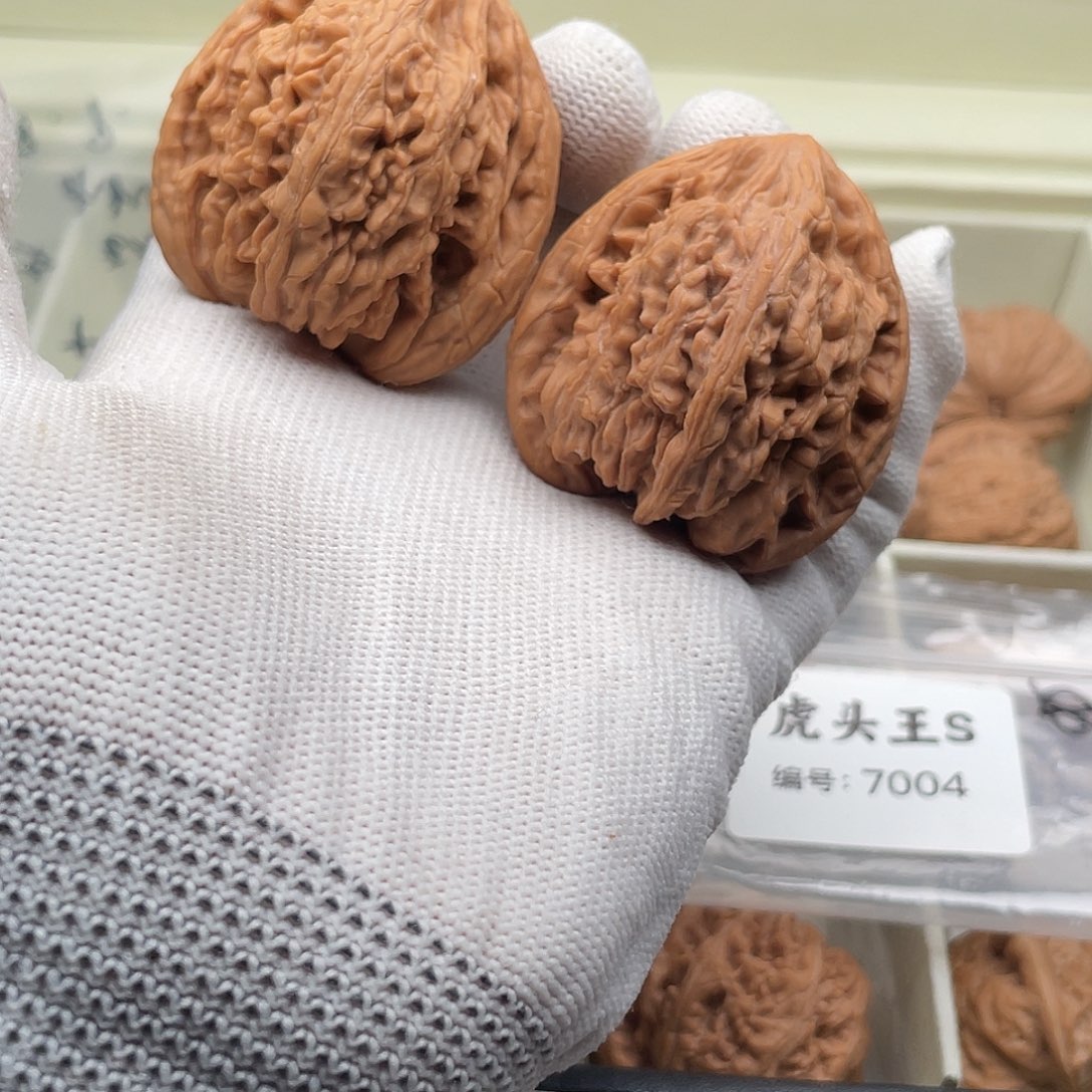 核桃虎头王文玩核桃S7004