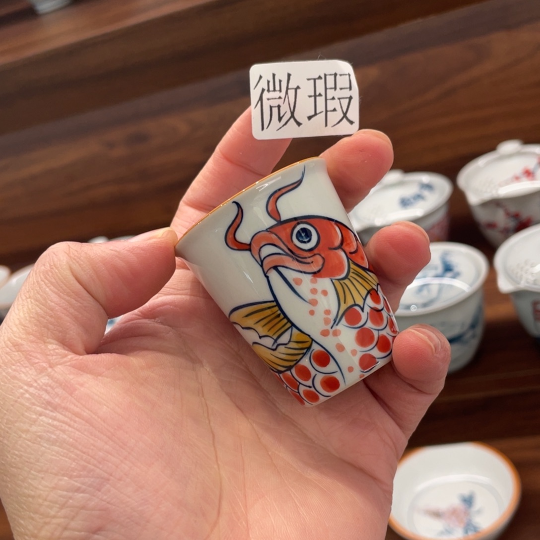 釉下手绘茶具微瑕
