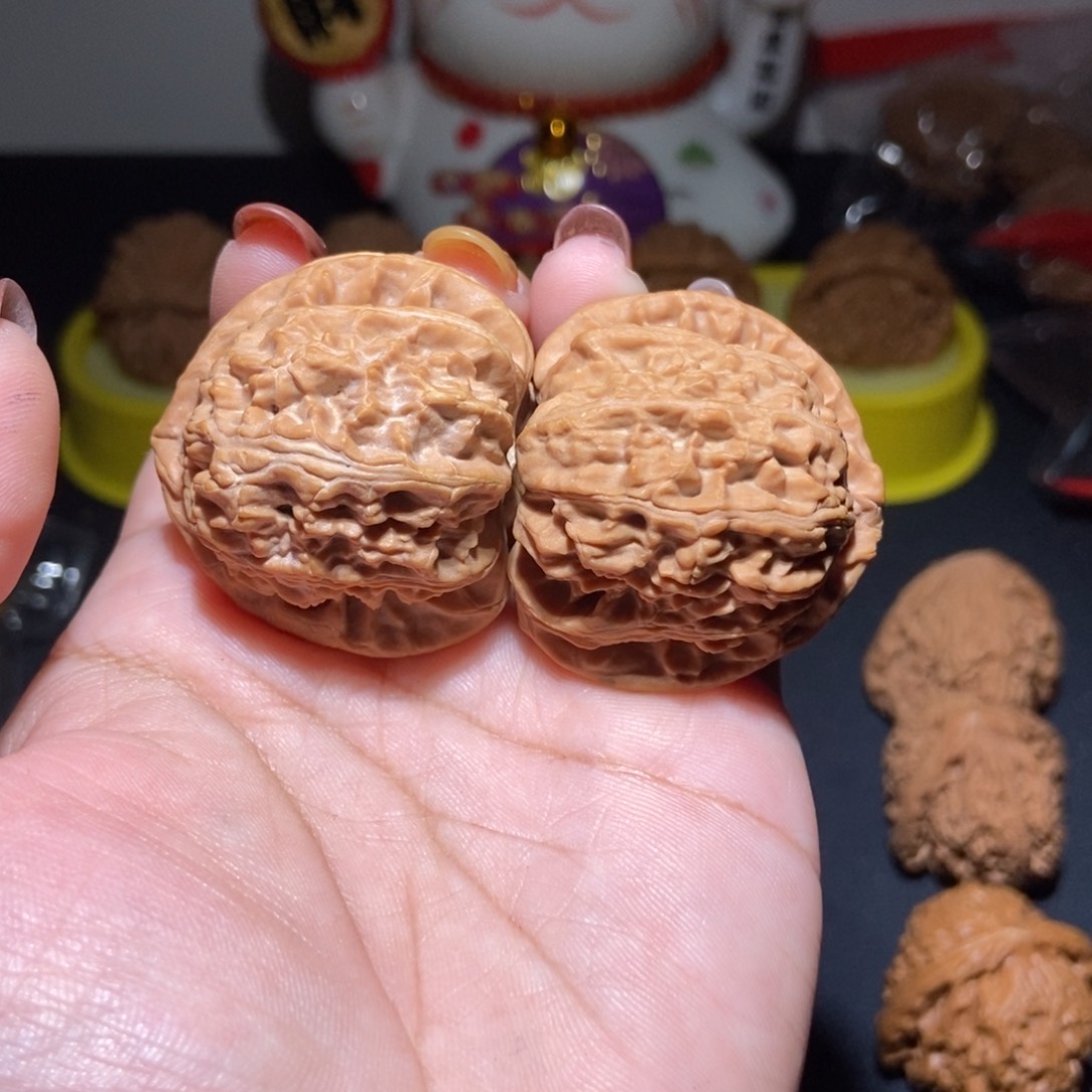 吊坠文玩核桃三角球白