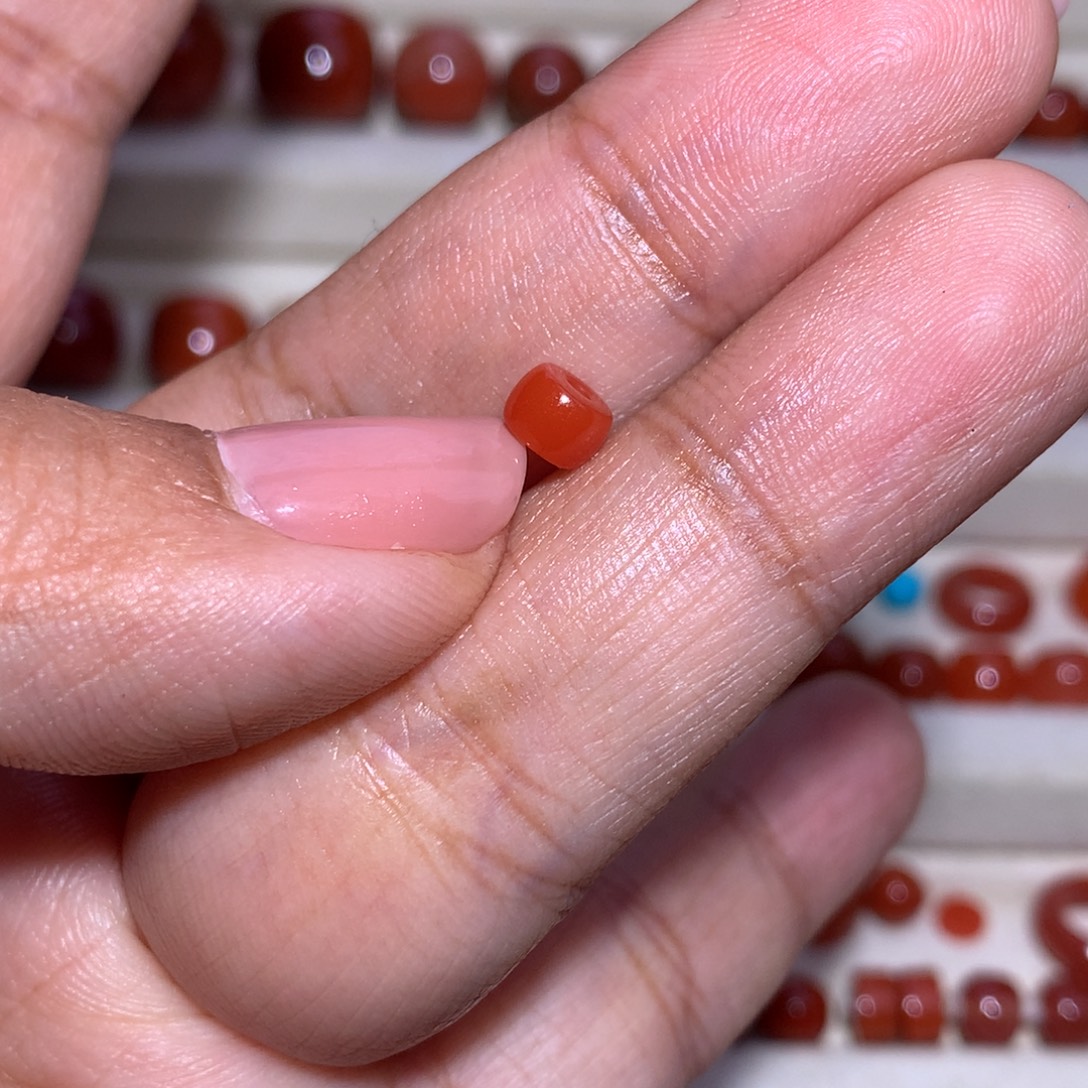 我***完南红玛瑙未镶嵌线束5.2