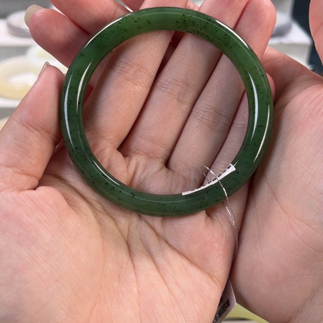 和田玉手镯未镶嵌59