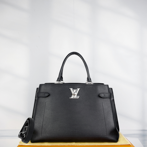 95新/路易威登/市场价27900/包包/250221MM0017