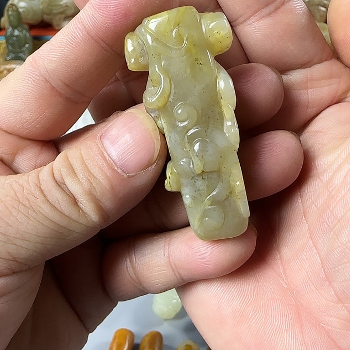和田玉（糖玉）未镶嵌颈饰