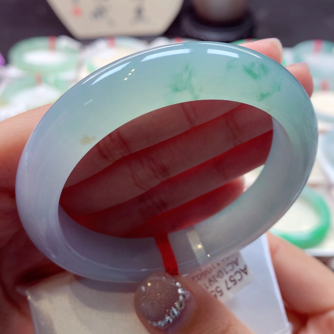 翡翠手镯未镶嵌35正圈77