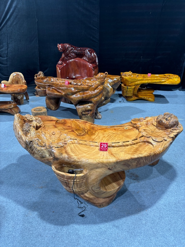 香樟木茶台，尺寸183-83-65/90