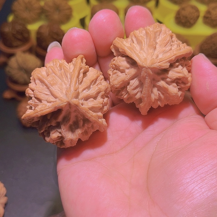 文玩核桃把件帝王