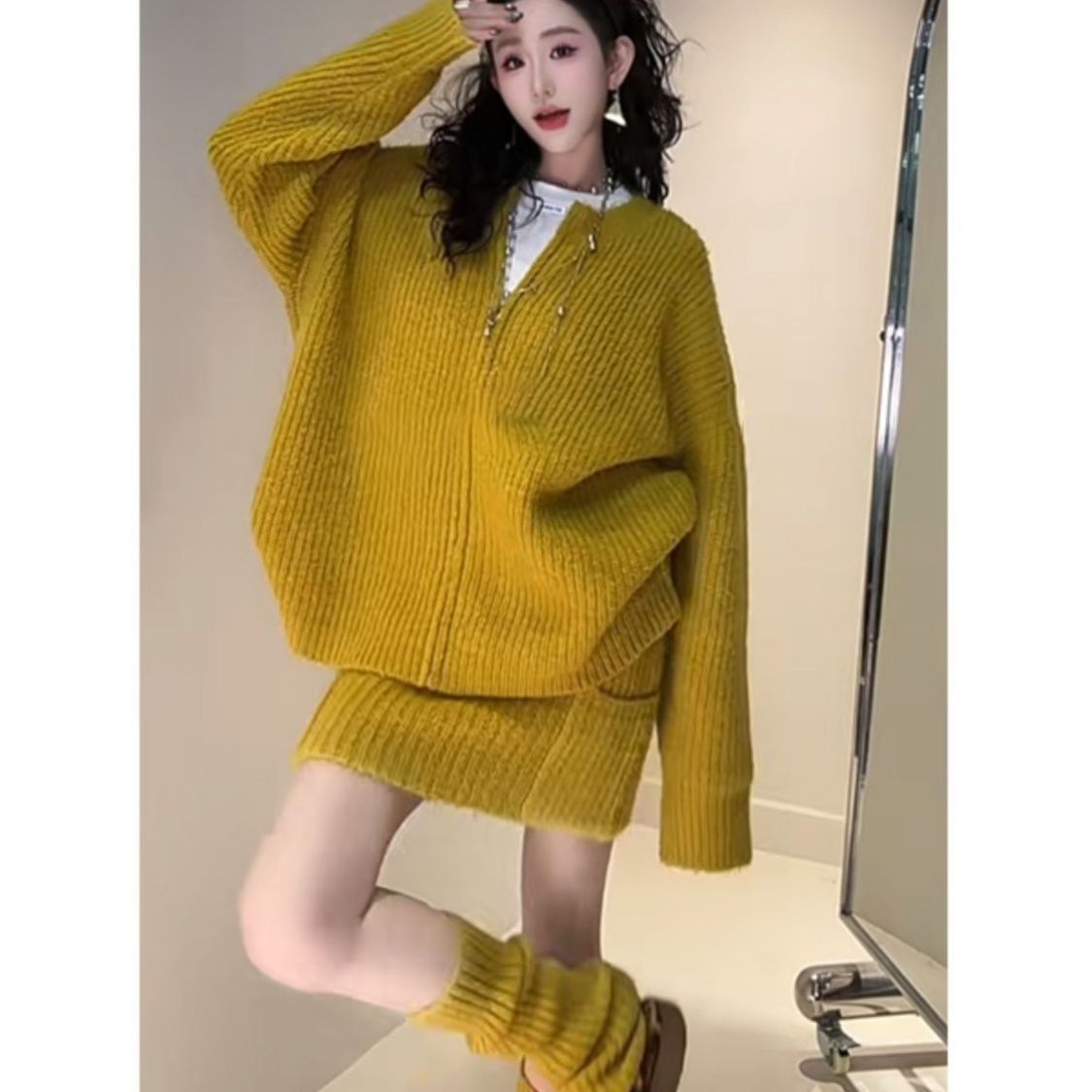 小个子穿搭一整套2025秋冬新款时尚慵懒宽松软糯毛衣开衫半裙女装