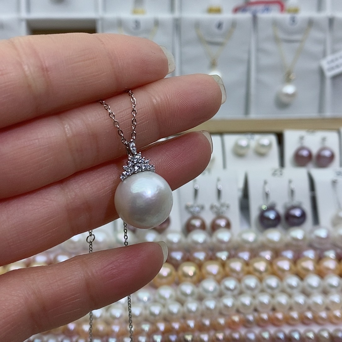 淡水珍珠吊坠(赠链)银S925镶嵌