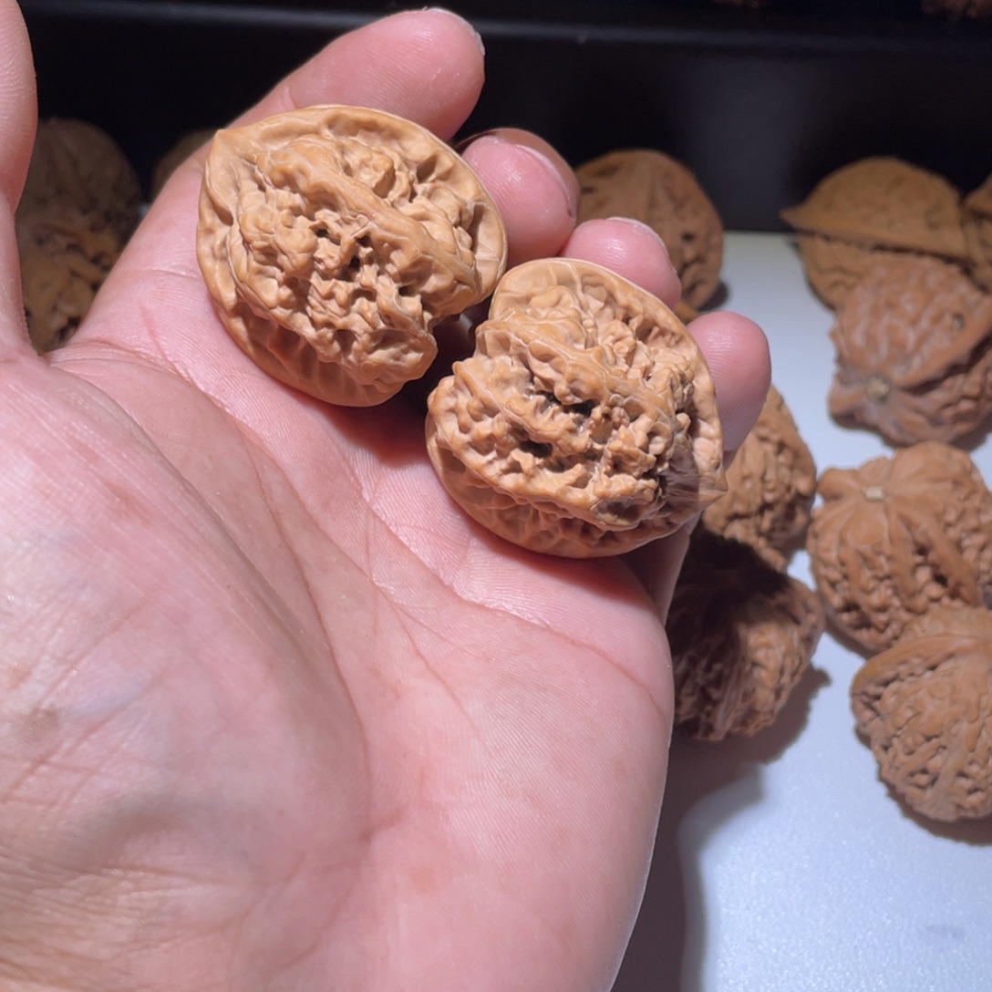 文玩核桃吊坠37全品承德粗筋 