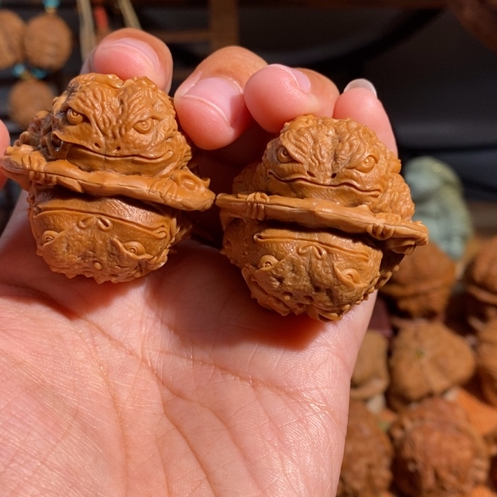 【闪购商品】核桃手串/手链双面金蟾