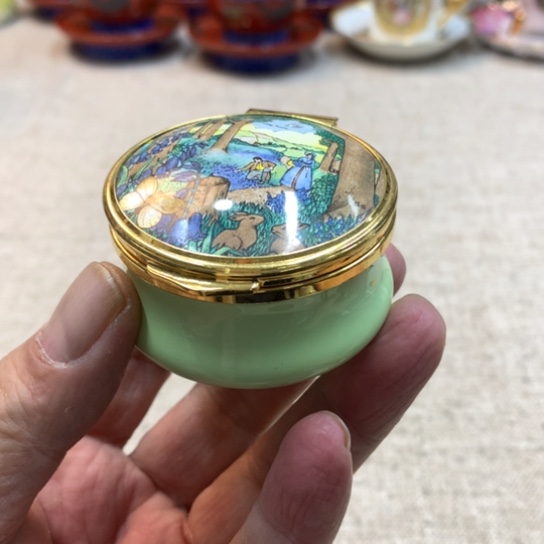 金瓷阁家的美丽瓷器