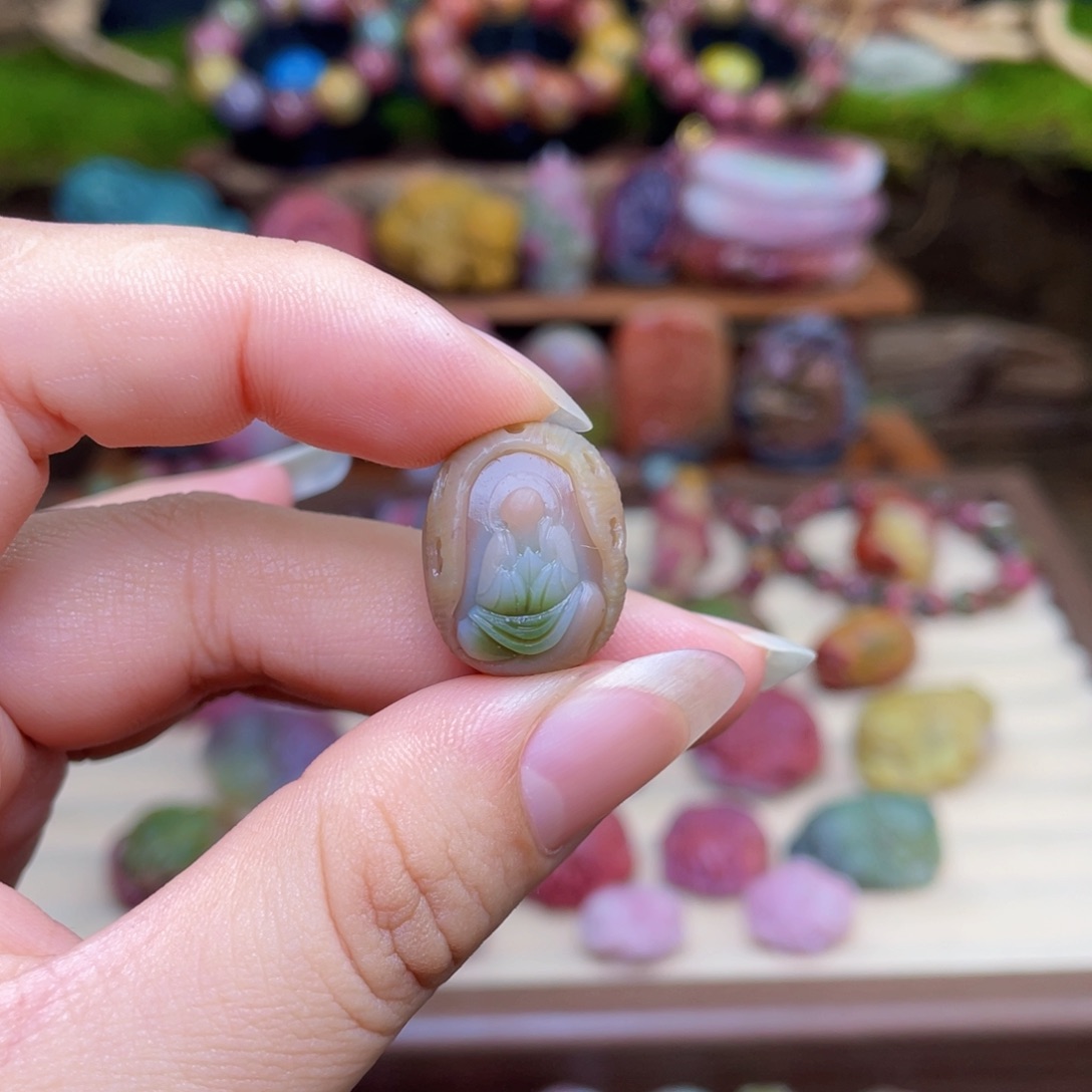 玛瑙/玉髓未镶嵌珠宝半成品盐源玛瑙悟道