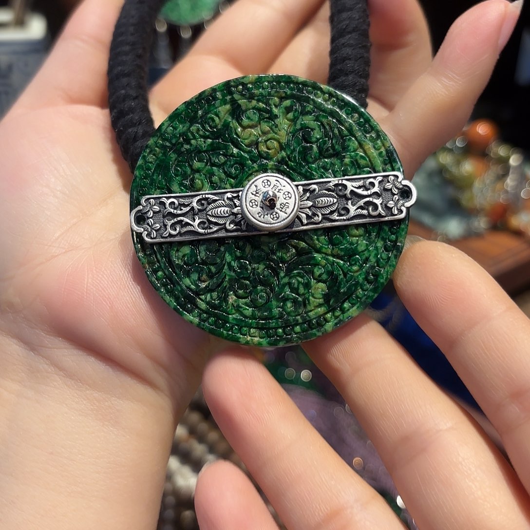 翡翠颈饰未镶嵌原创