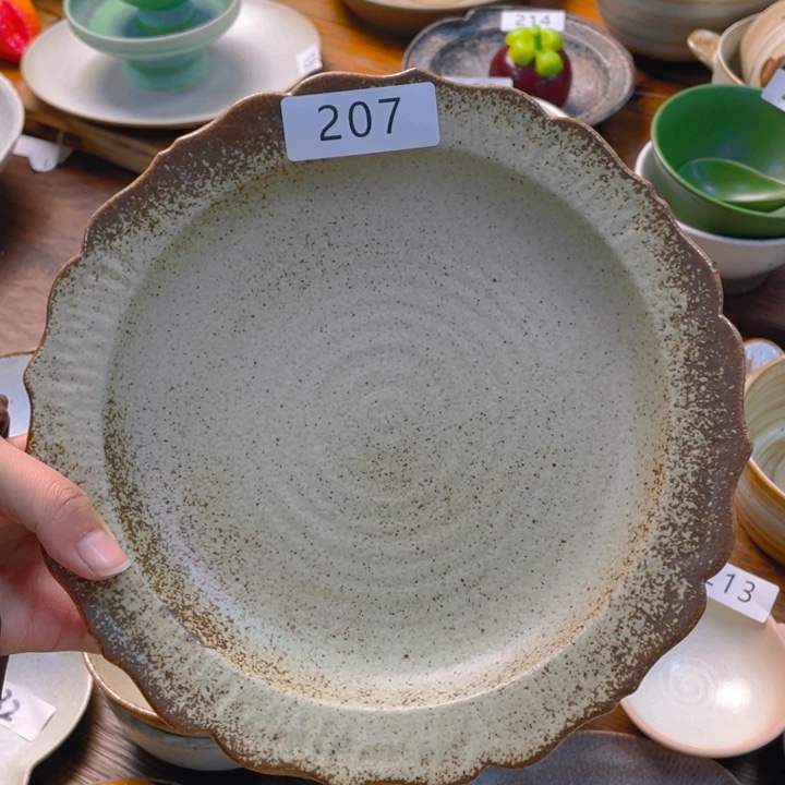 景德镇陶瓷学院副院长等职务