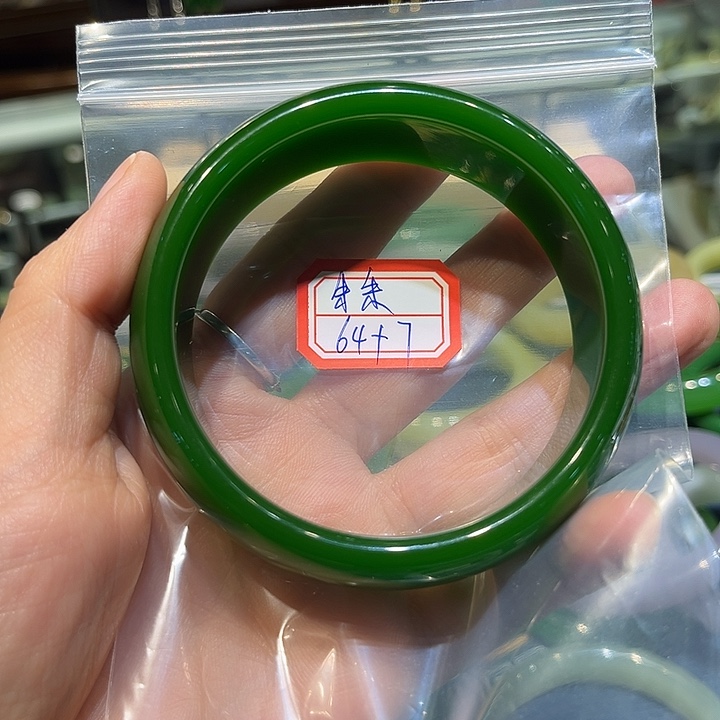 和田玉（糖玉）未镶嵌手镯