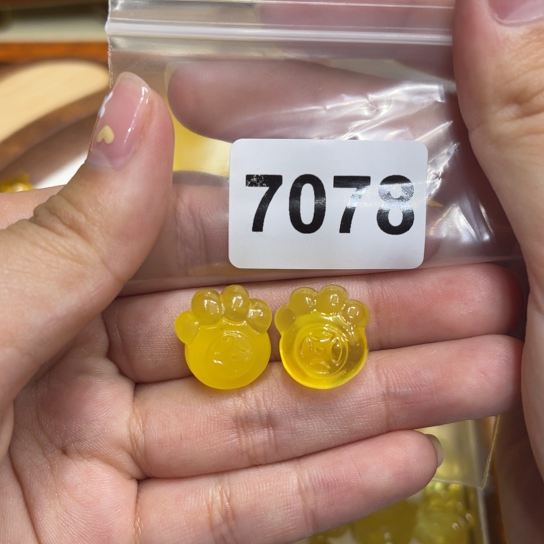 琥珀珠宝奇石未镶嵌